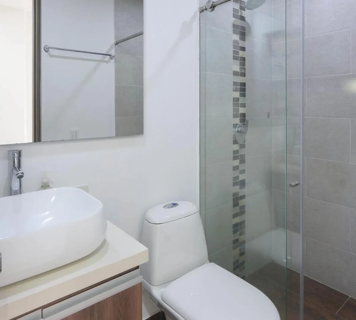 Luxury Air Conditioning Near Laureles Медельин