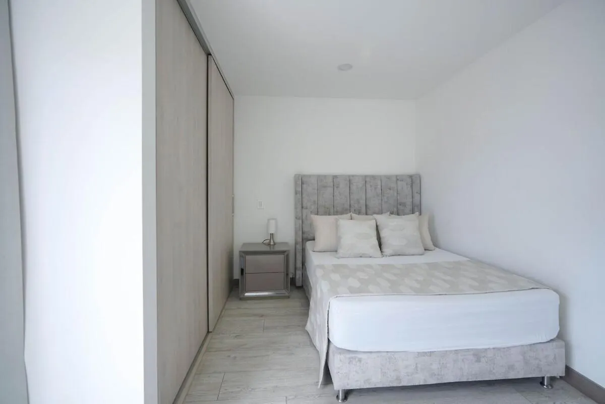 Апартаменты Luxury Air Conditioning Near Laureles Медельин